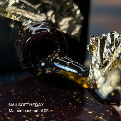 NAILSOFTHEDAY Malbec Base Potal 05 — base vetrata fantastica con foglia oro, 10 ml